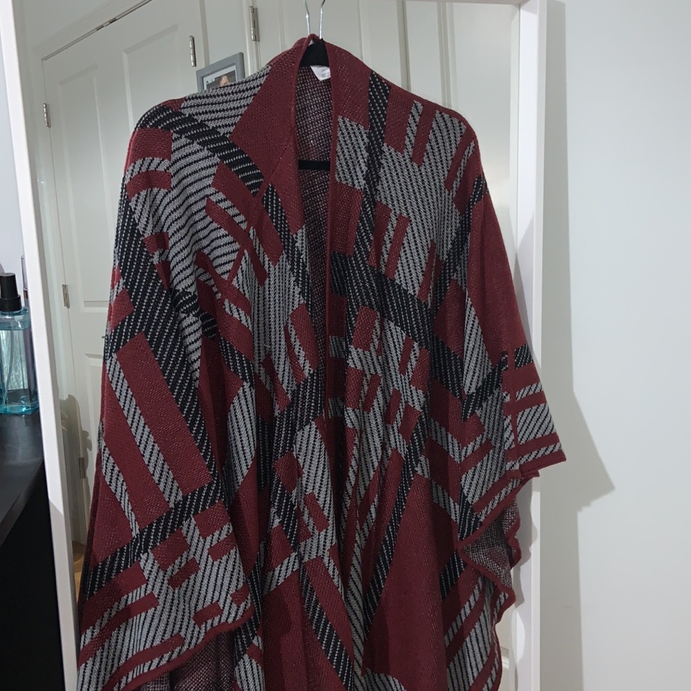 Multicolor Shrug • Tobi